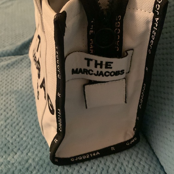 The tote bag / Canvas/ White-Black Trim - Picture 2 of 7